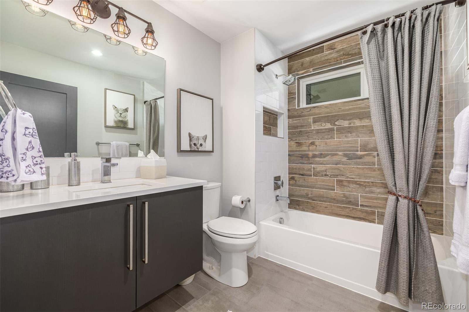 3615 Shoshone Street