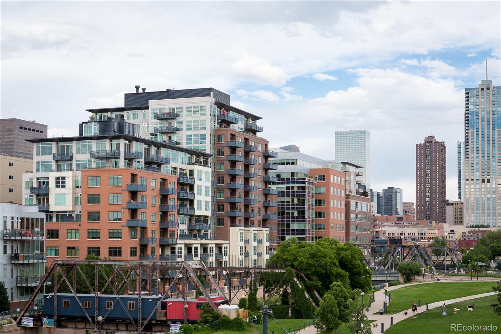 1401 Wewatta Street Unit: 211