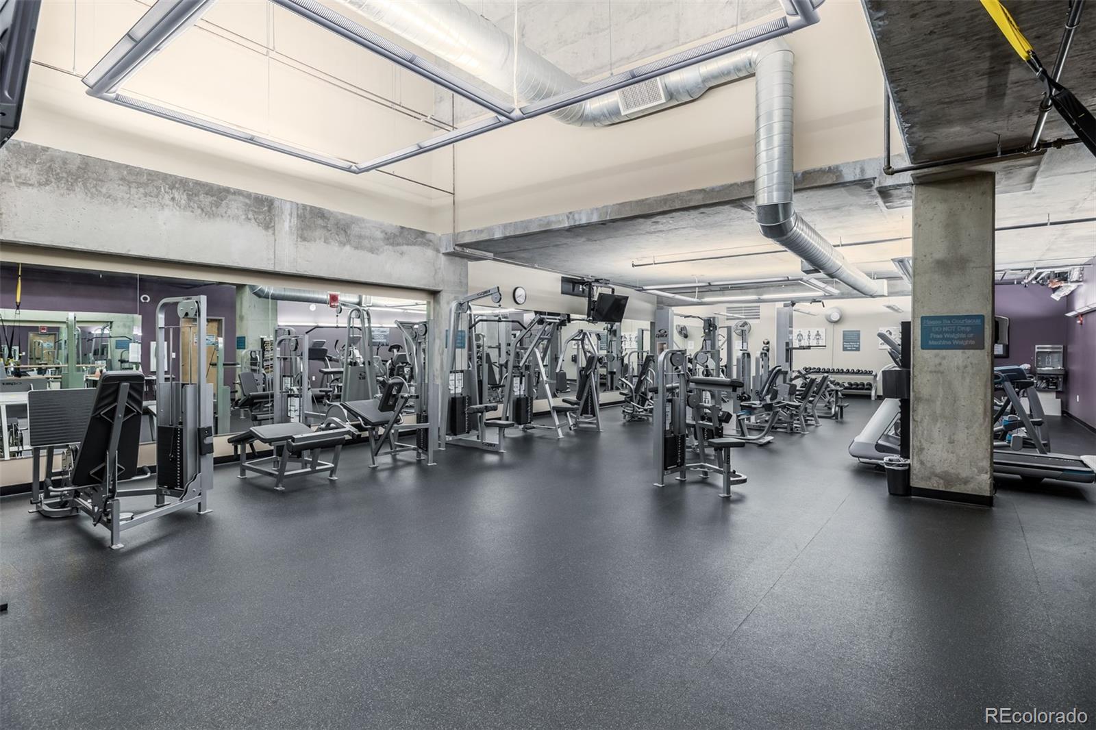 1401 Wewatta Street Unit: 211