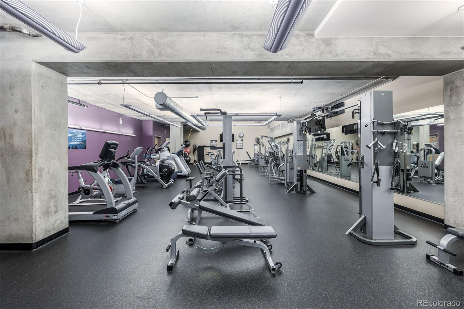 1401 Wewatta Street Unit: 211