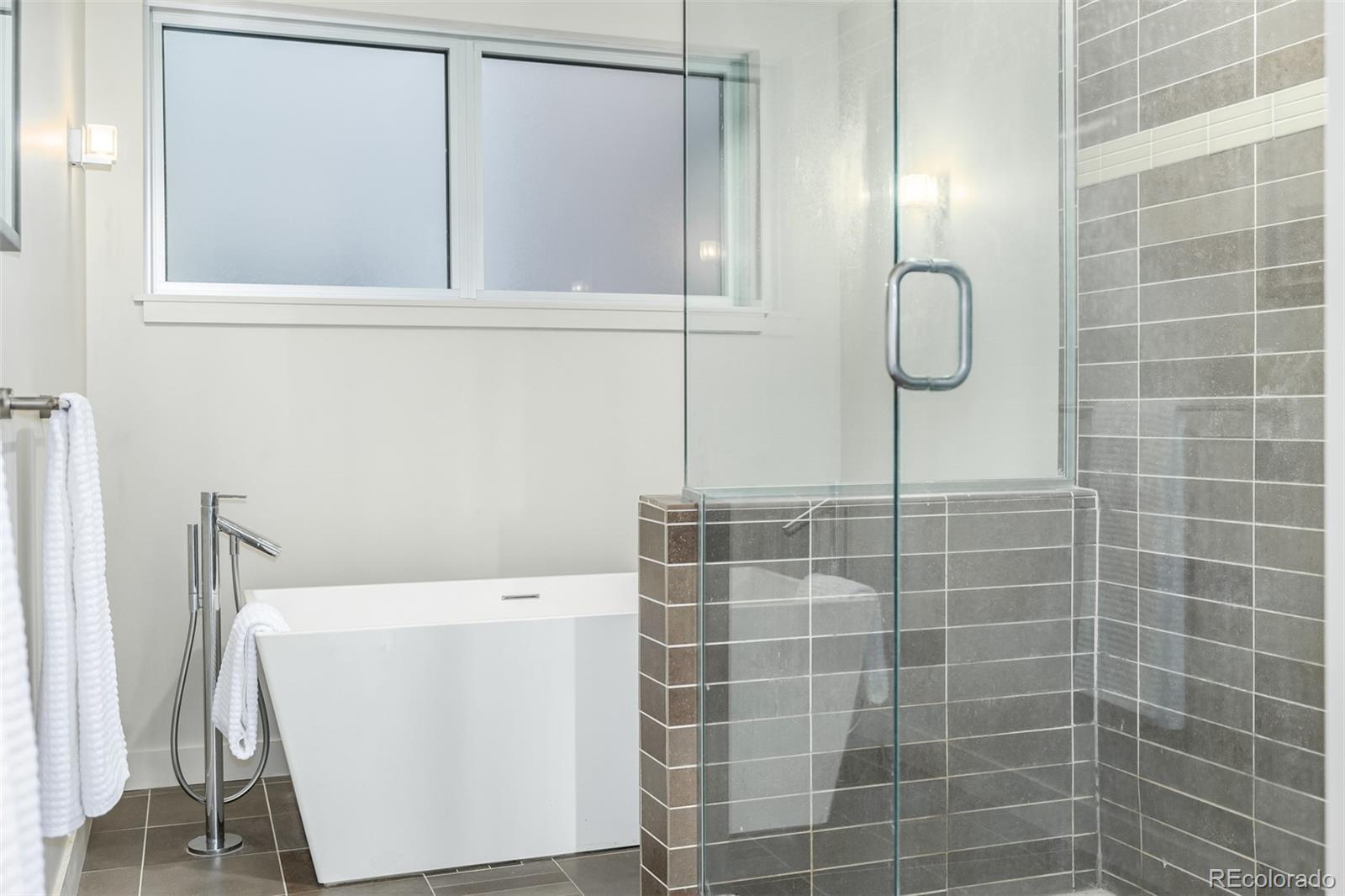 2229 Blake Street Unit: 501