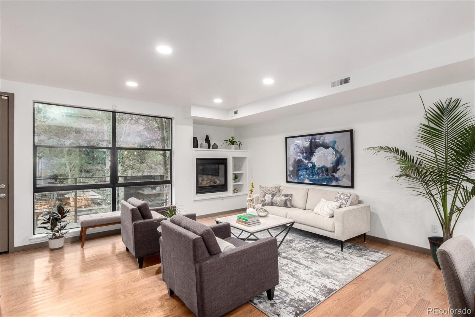 2347 Glenarm Place