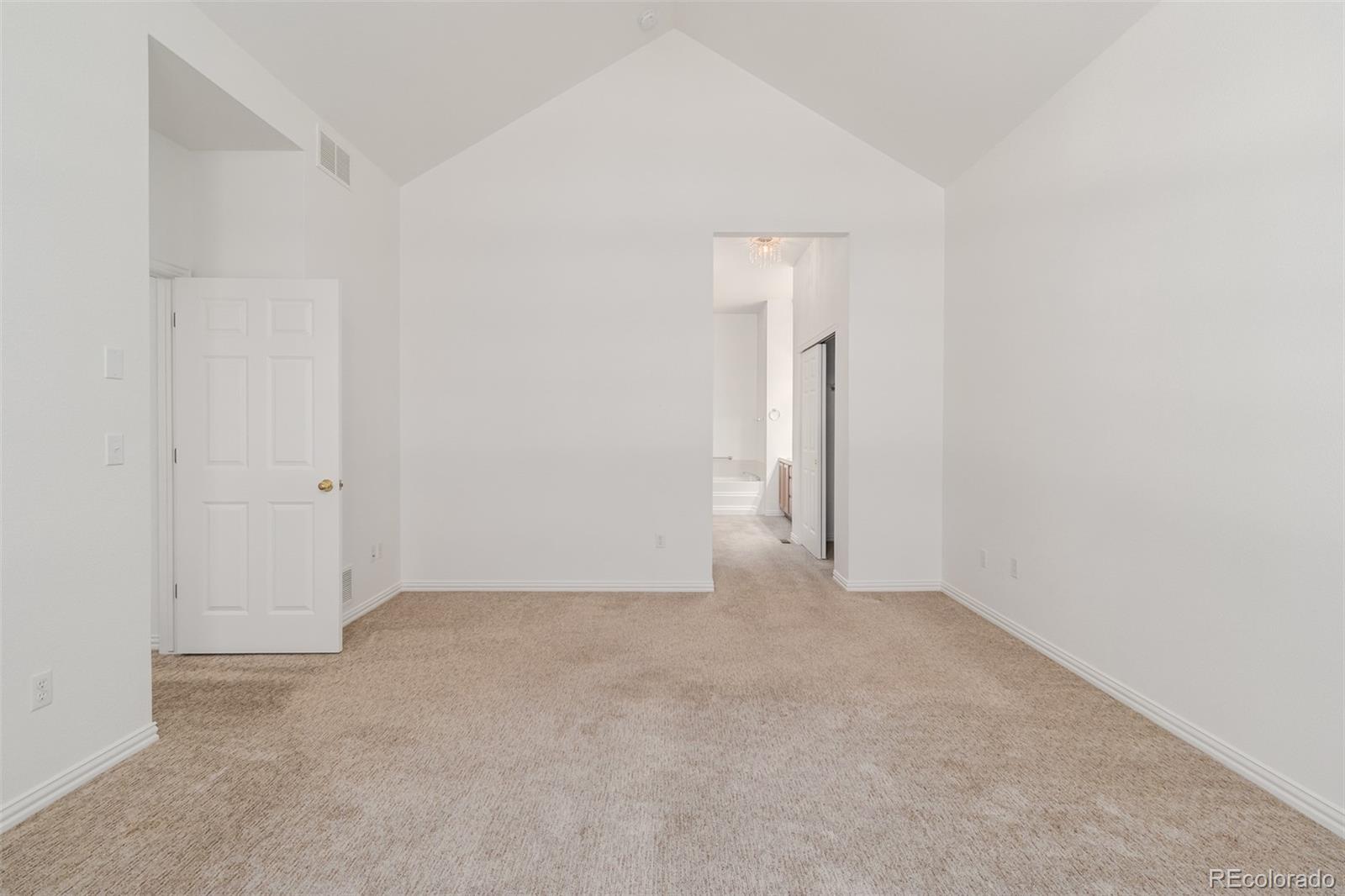 8300 Fairmount Drive Unit: BB101