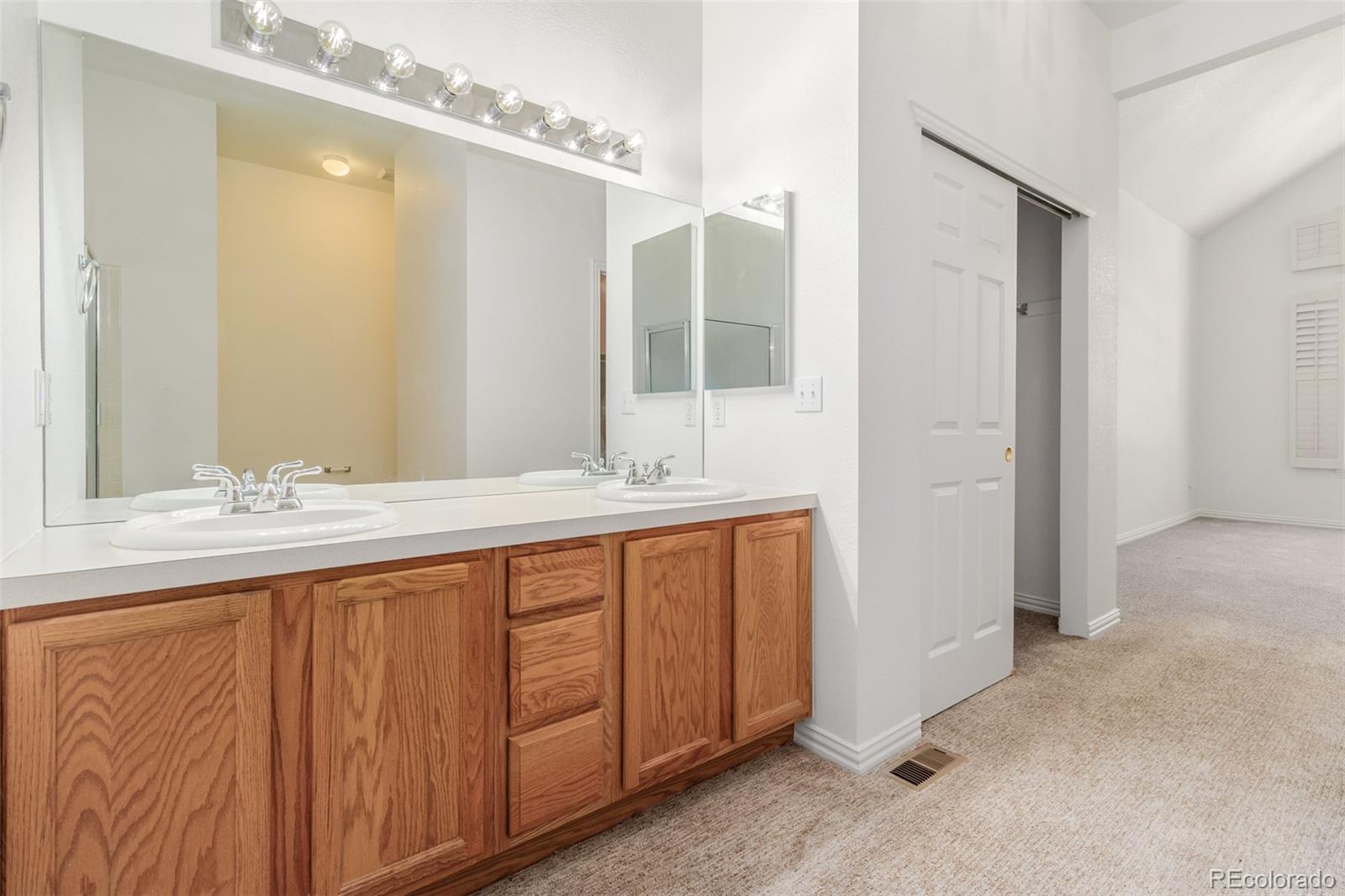 8300 Fairmount Drive Unit: BB101