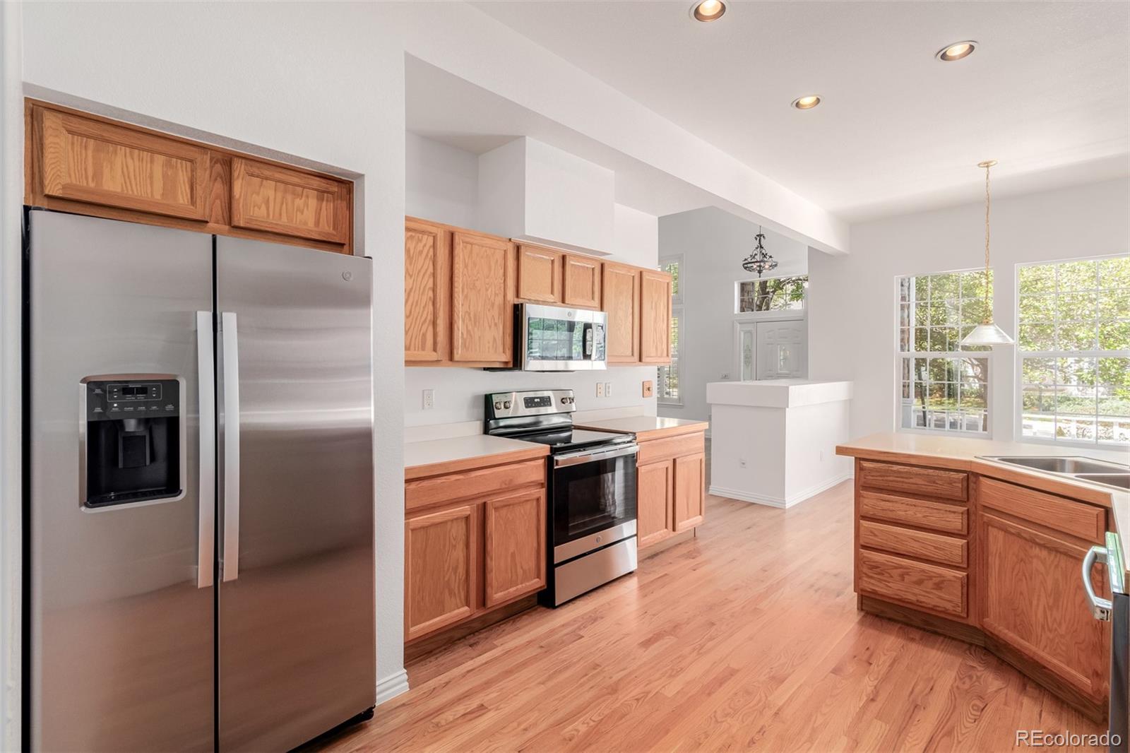 8300 Fairmount Drive Unit: BB101