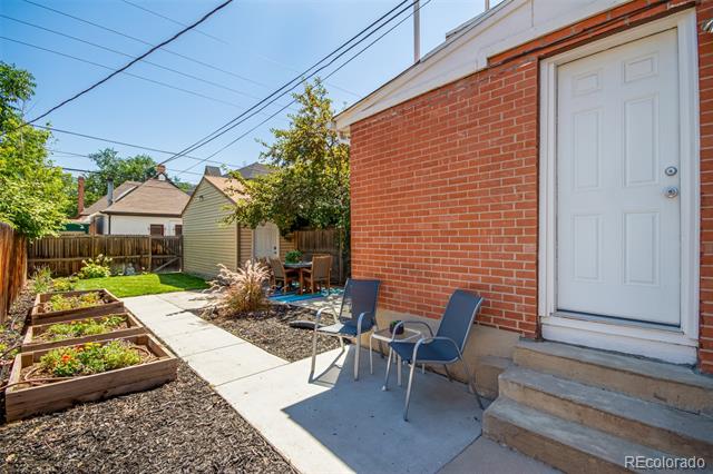 2050-L N Ogden Street