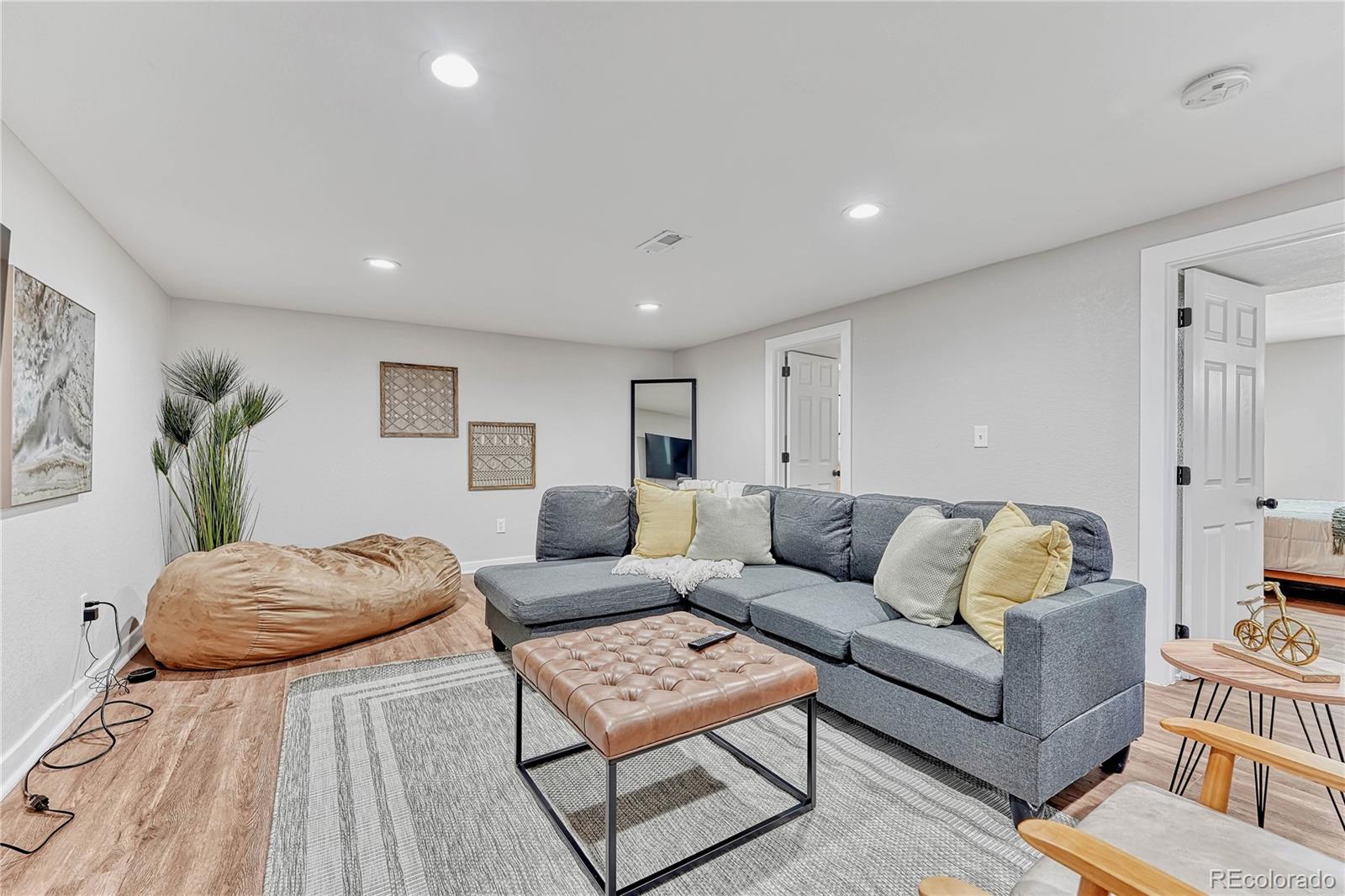 6171 S Spotswood Street