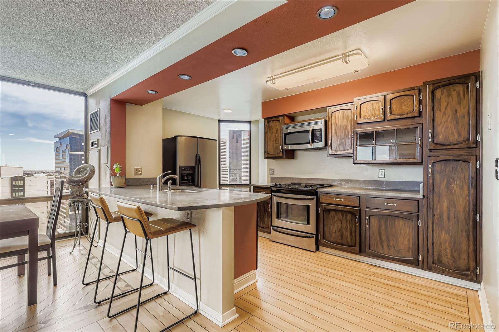 1625 Larimer Street Unit: 2707