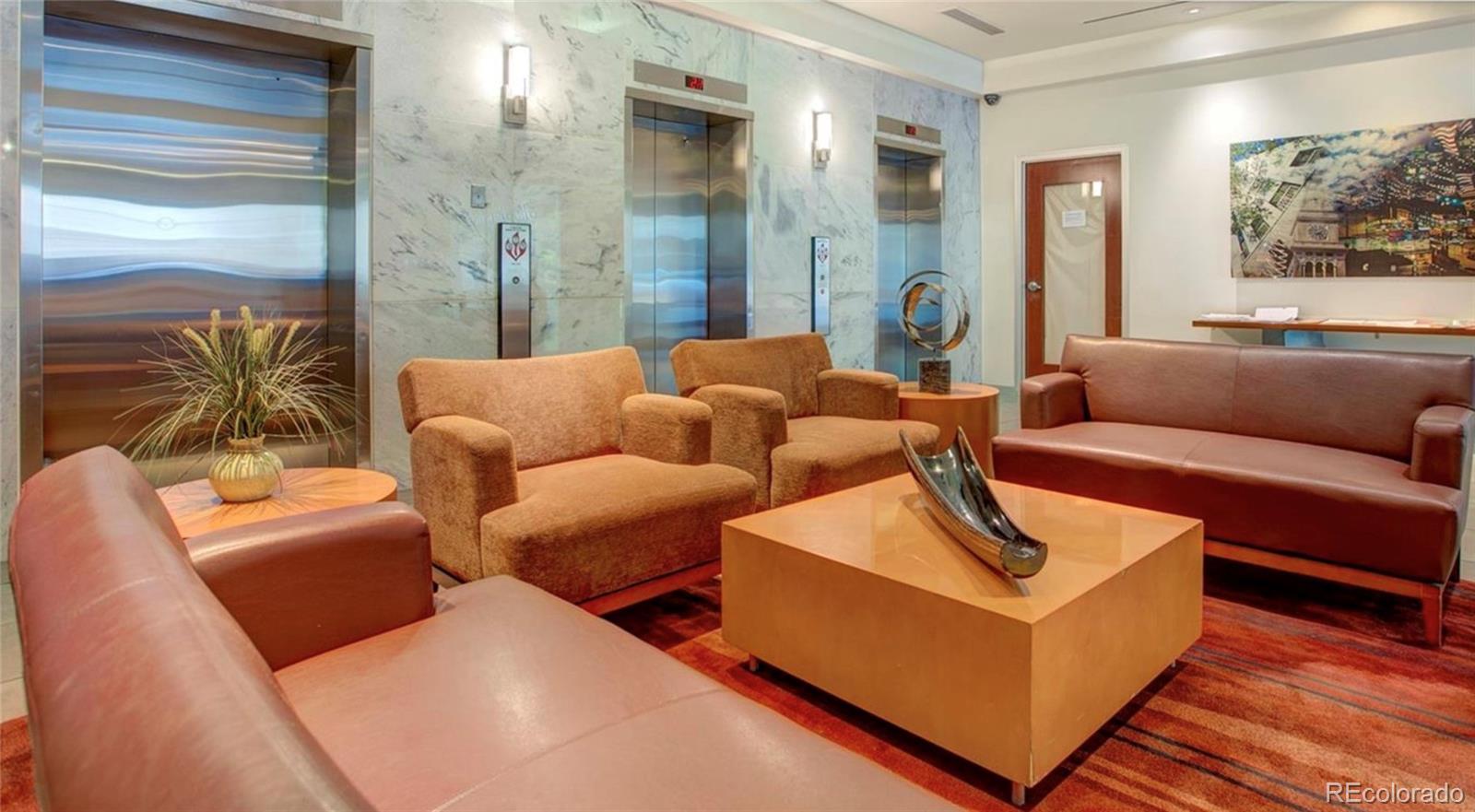 1625 Larimer Street Unit: 2707