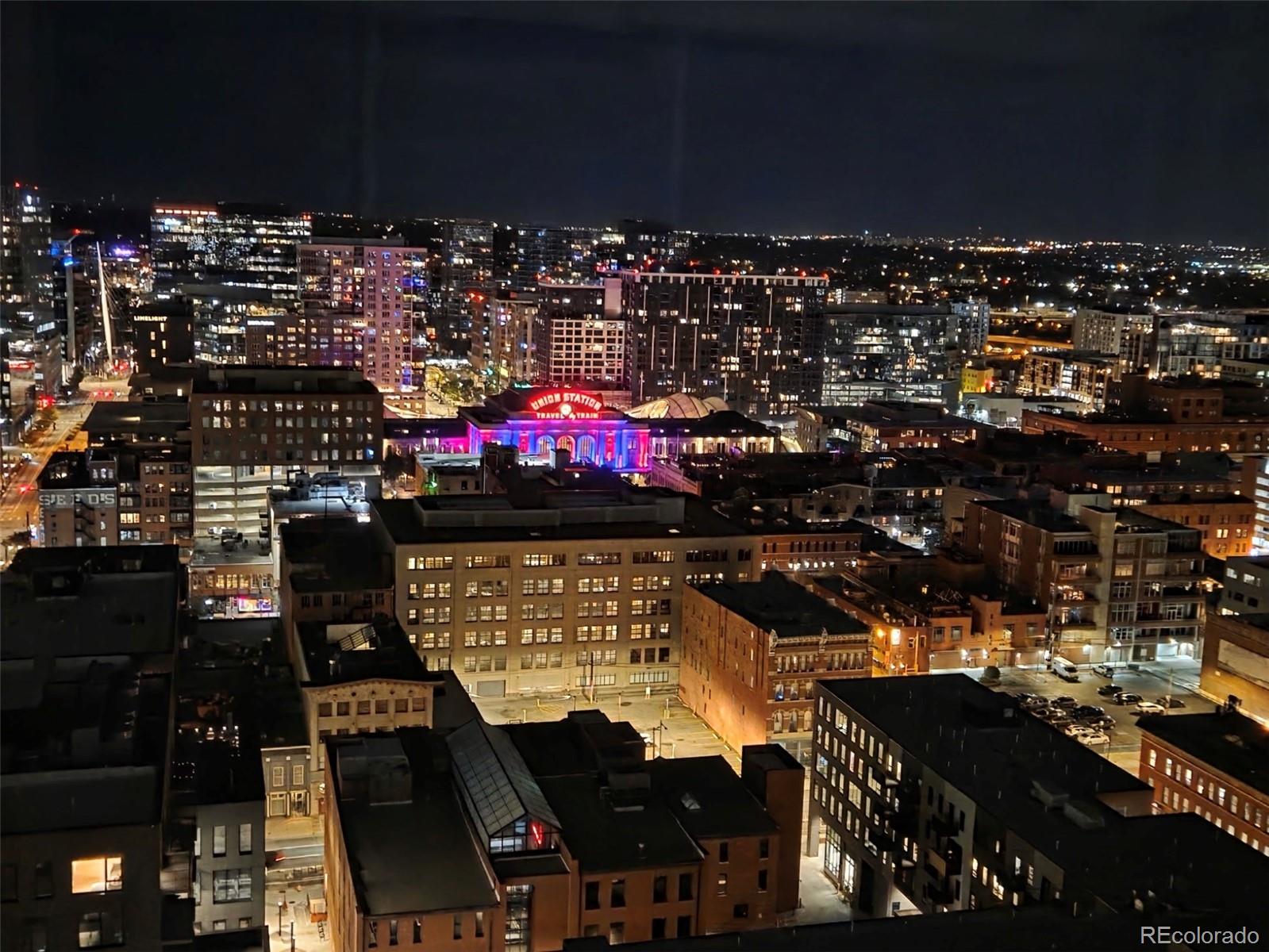 1625 Larimer Street Unit: 2707