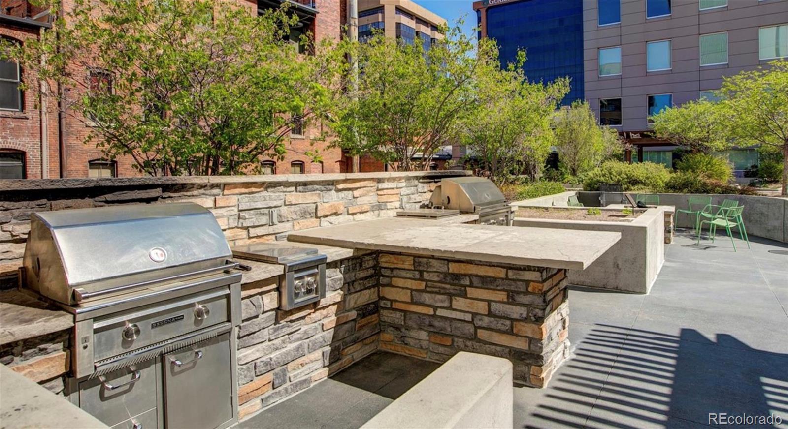 1625 Larimer Street Unit: 2707