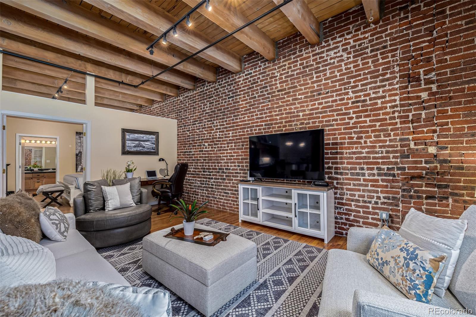 1745 Wazee Street Unit: 2E