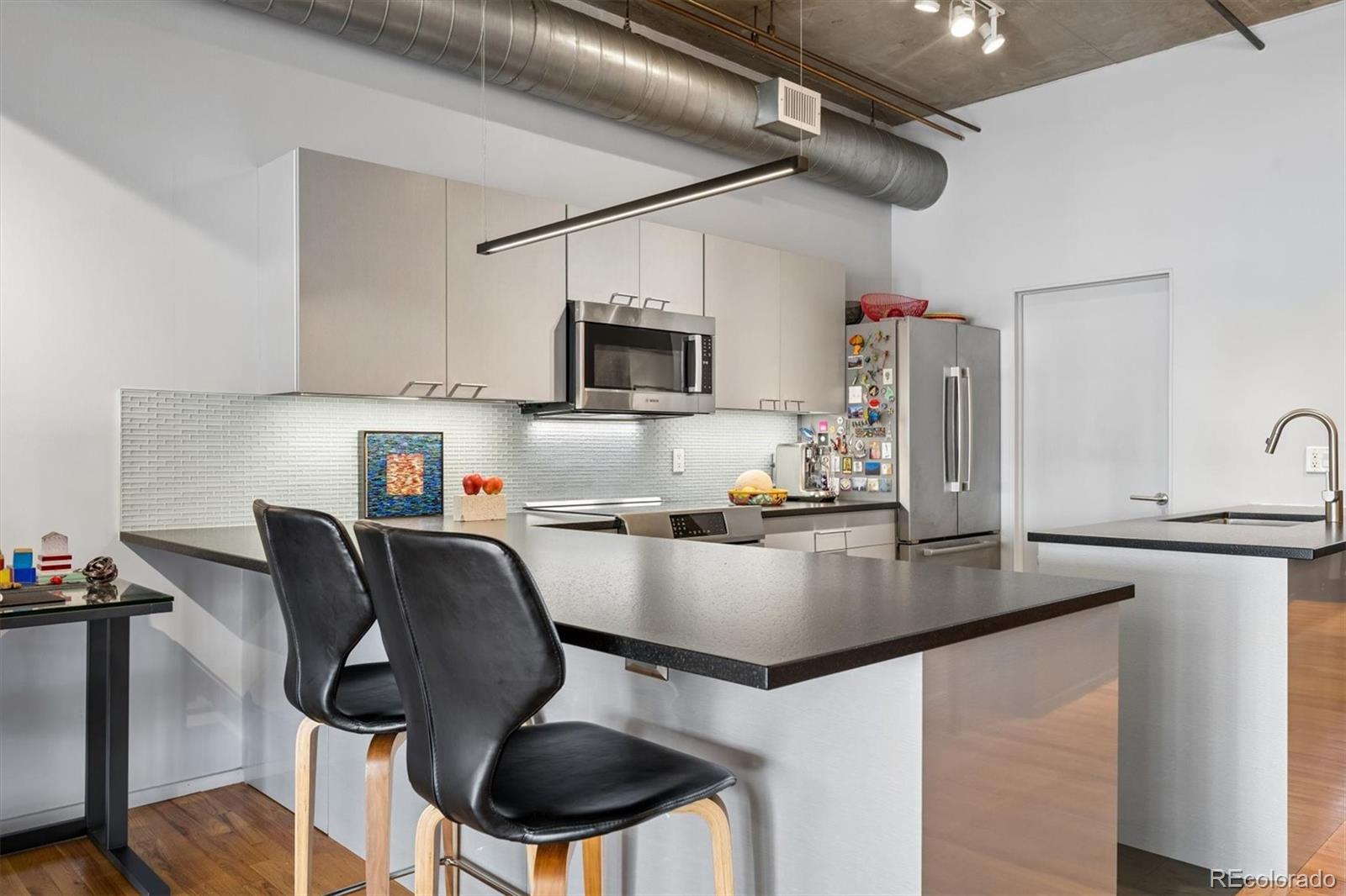 290 W 12th Avenue Unit: 305