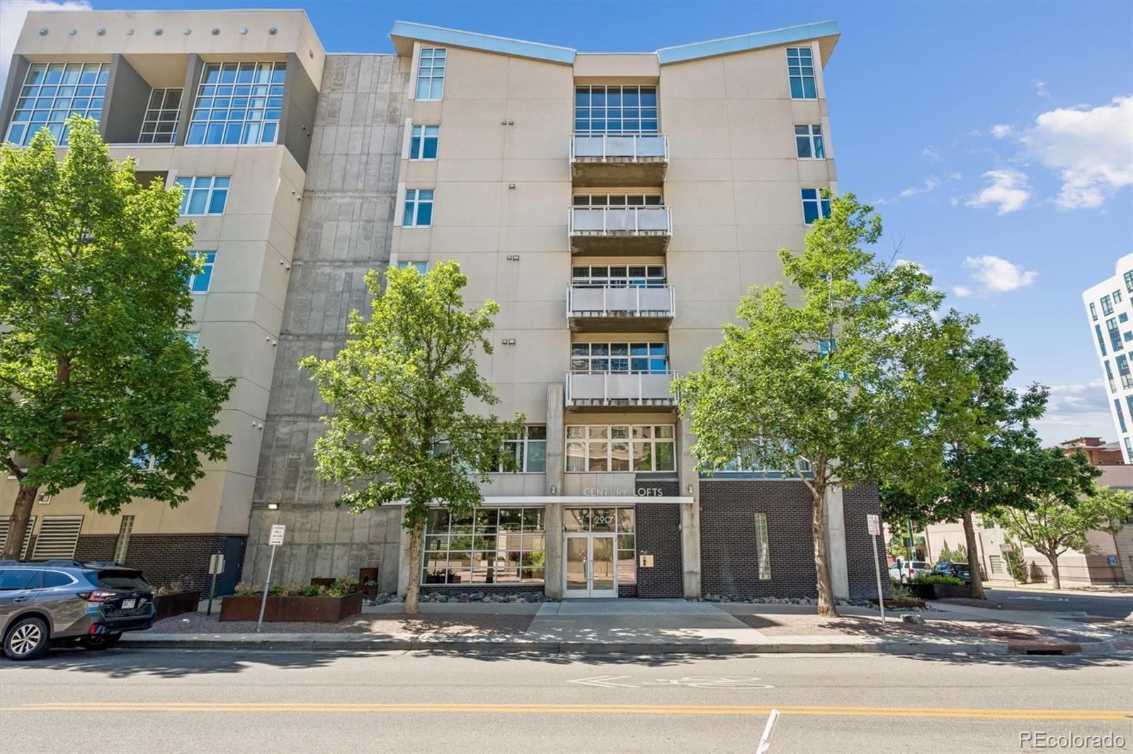 290 W 12th Avenue Unit: 305