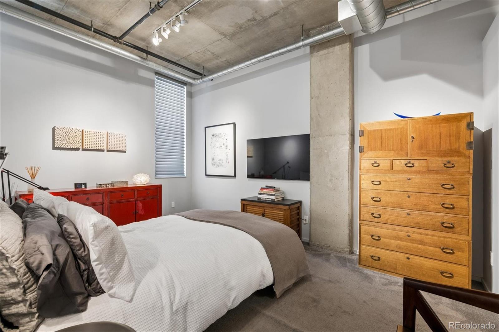 290 W 12th Avenue Unit: 305