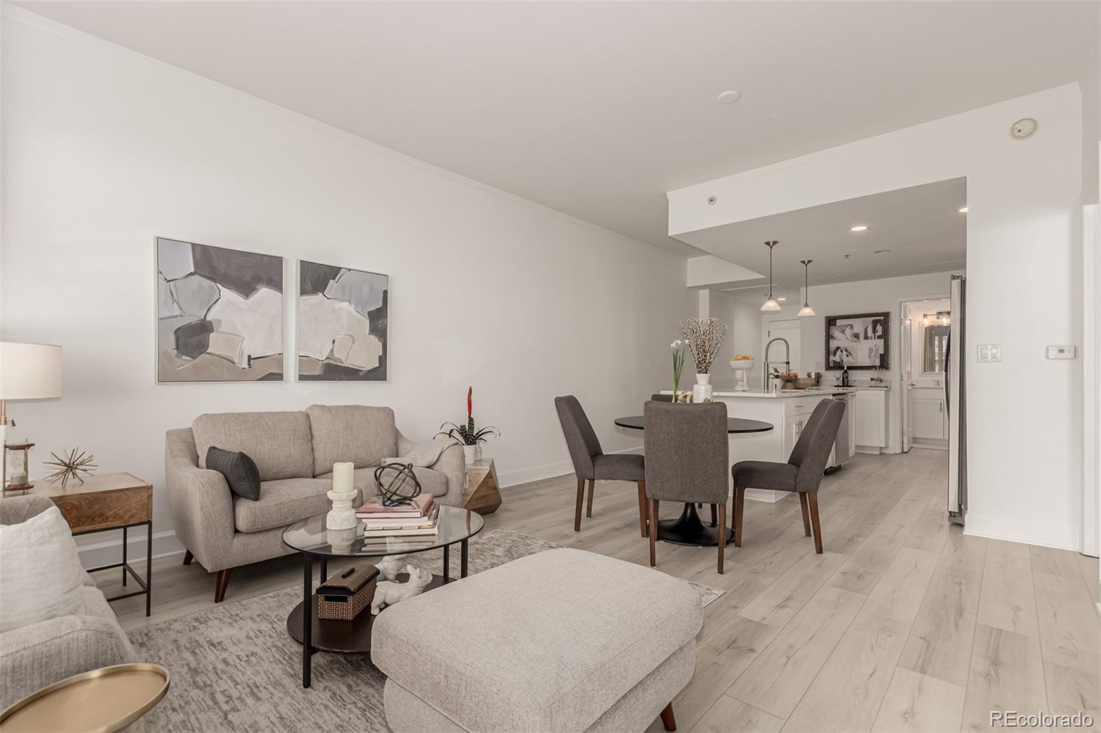 1975 N Grant Street Unit: 627