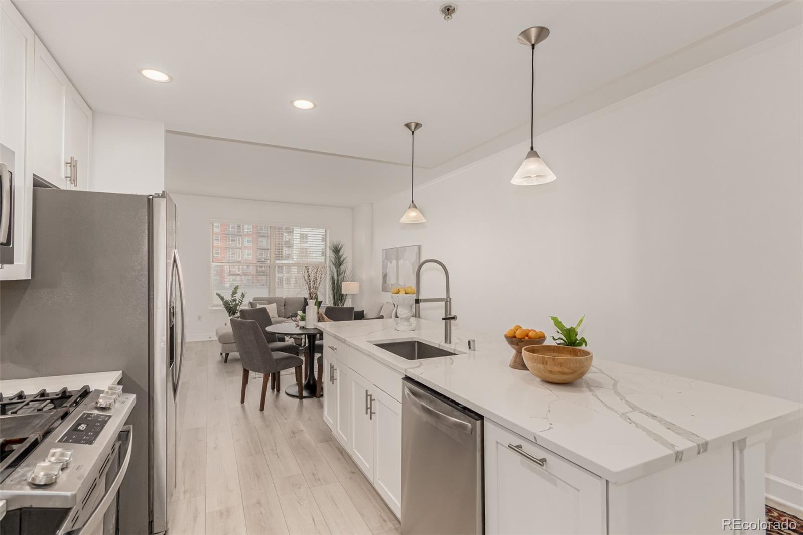 1975 N Grant Street Unit: 627