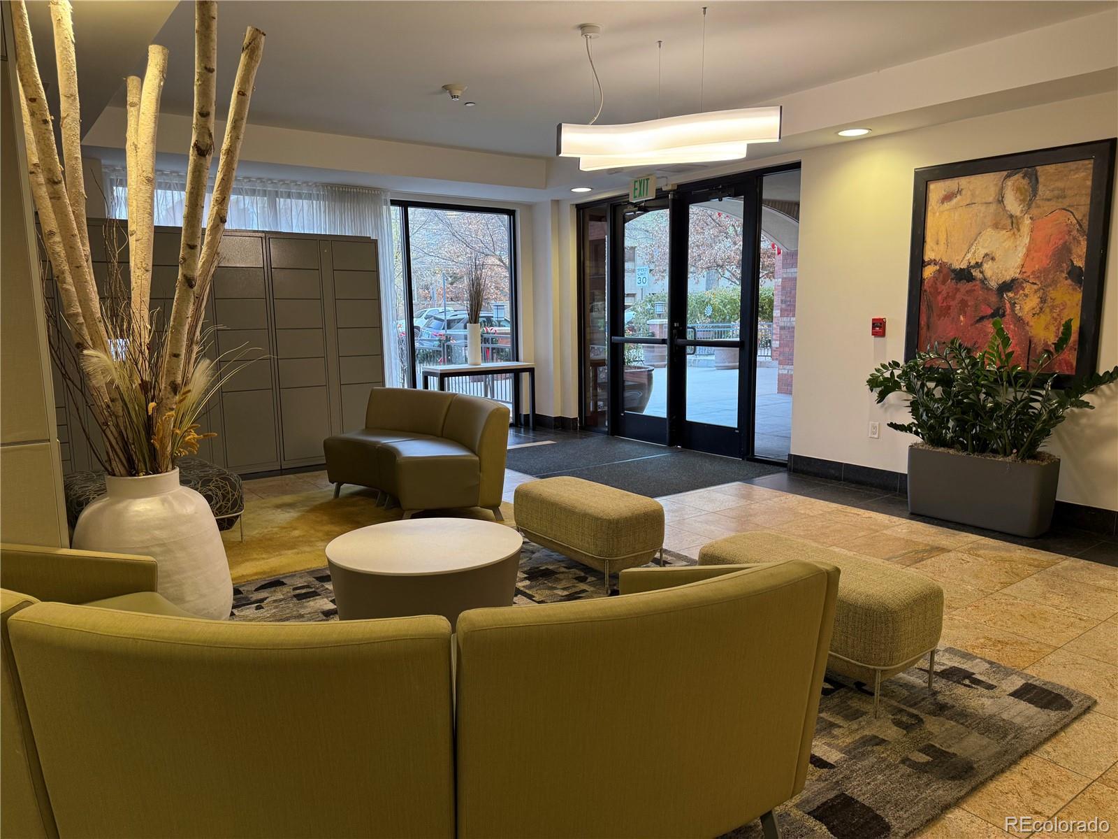 1975 N Grant Street Unit: 627