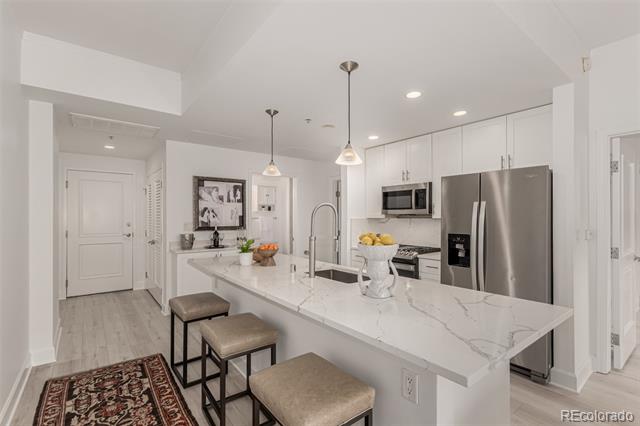 1975 N Grant Street Unit: 627