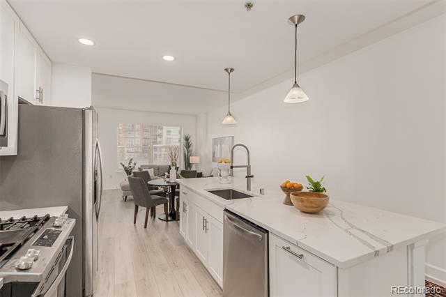 1975 N Grant Street Unit: 627