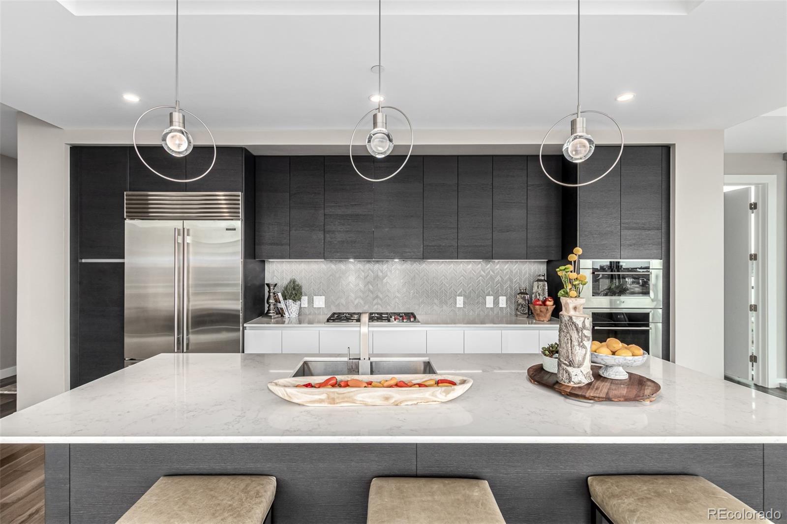 4200 W 17th Avenue Unit: 607