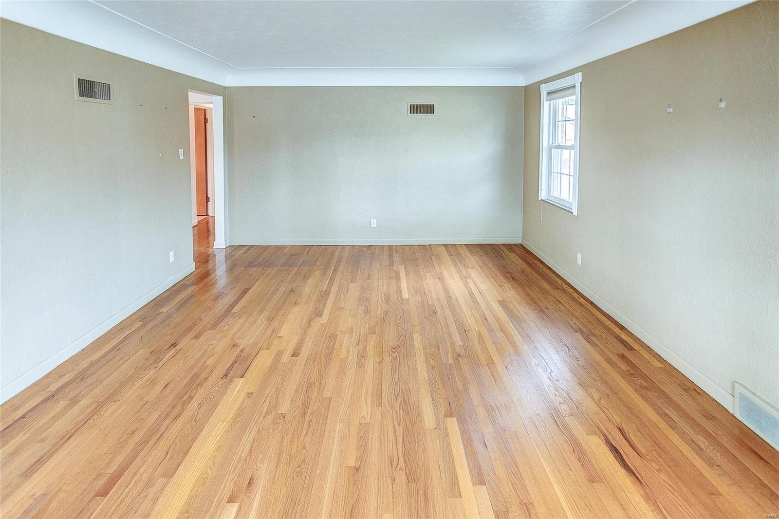 380 N 6th Street