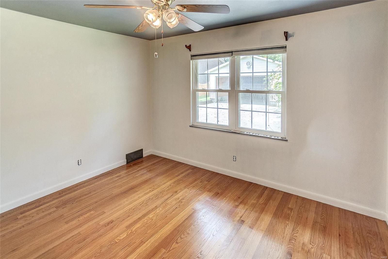 380 N 6th Street