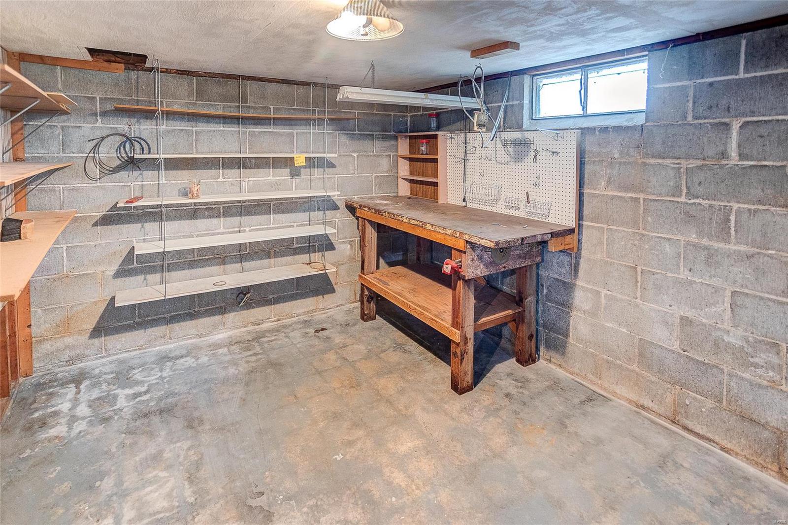 380 N 6th Street