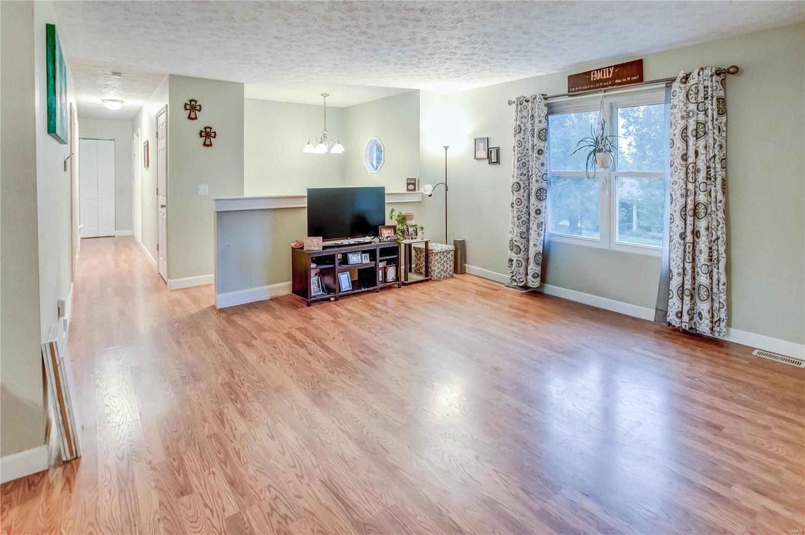 3603 Valley Drive