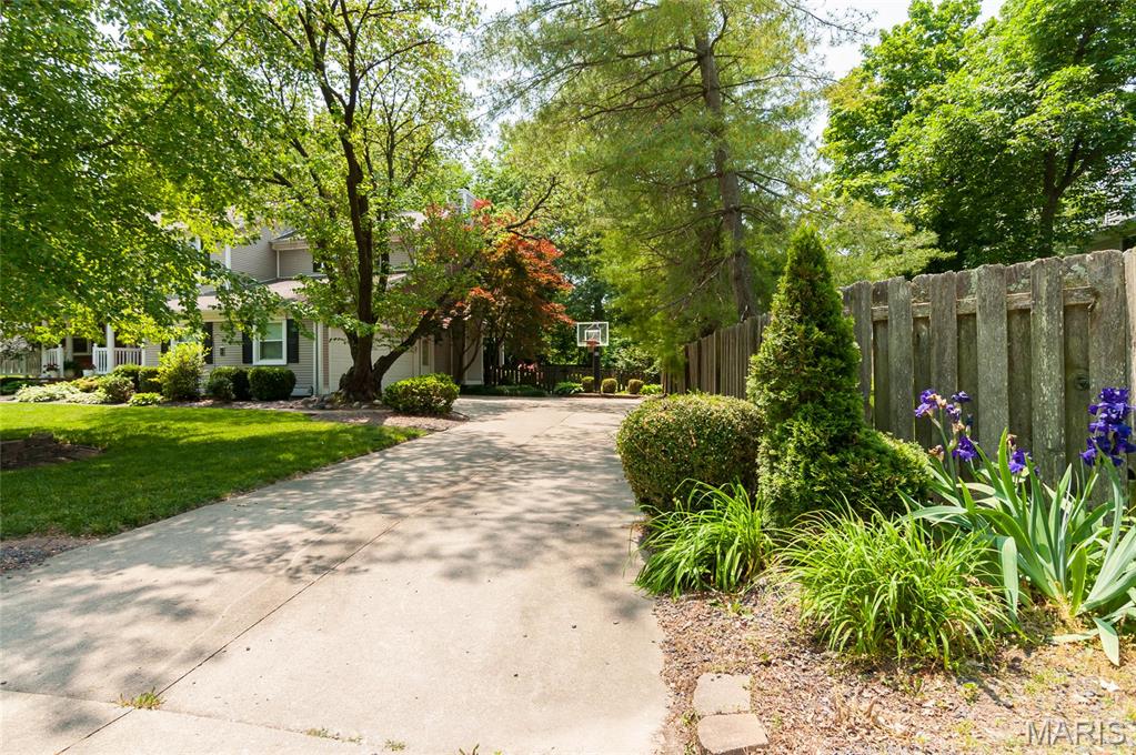 924 University Drive Drive