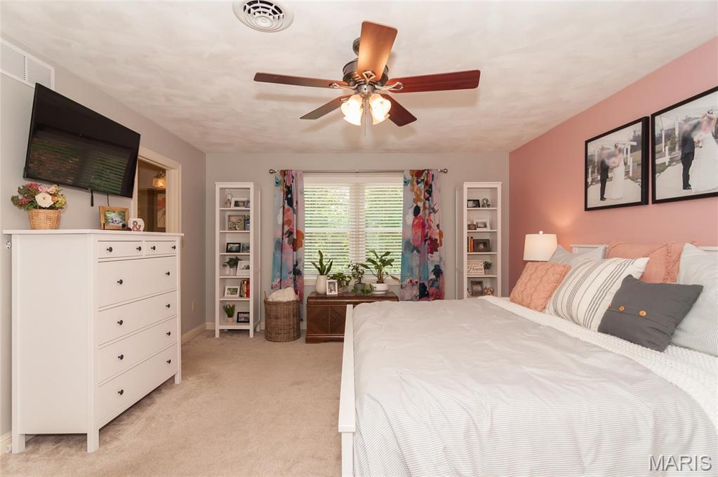 924 University Drive Drive