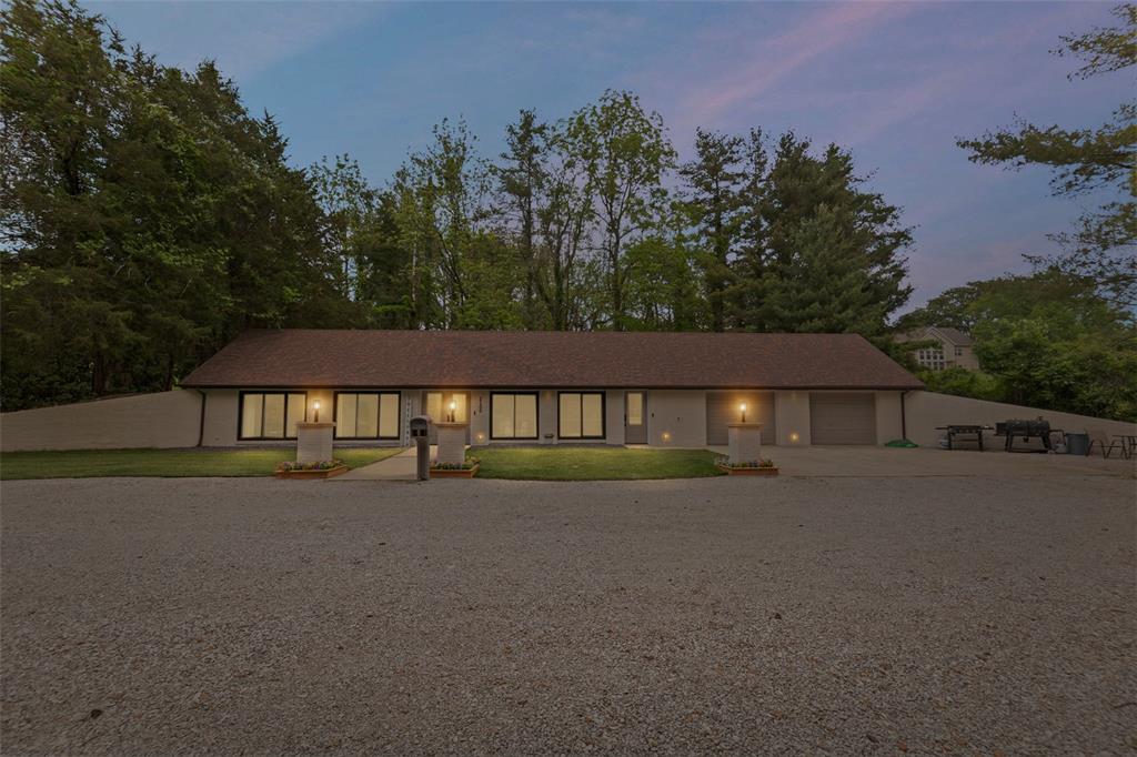2100 Rose Knoll Lane