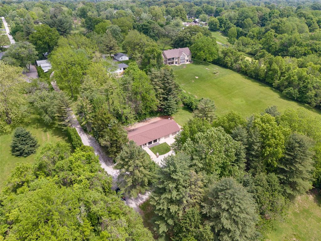 2100 Rose Knoll Lane