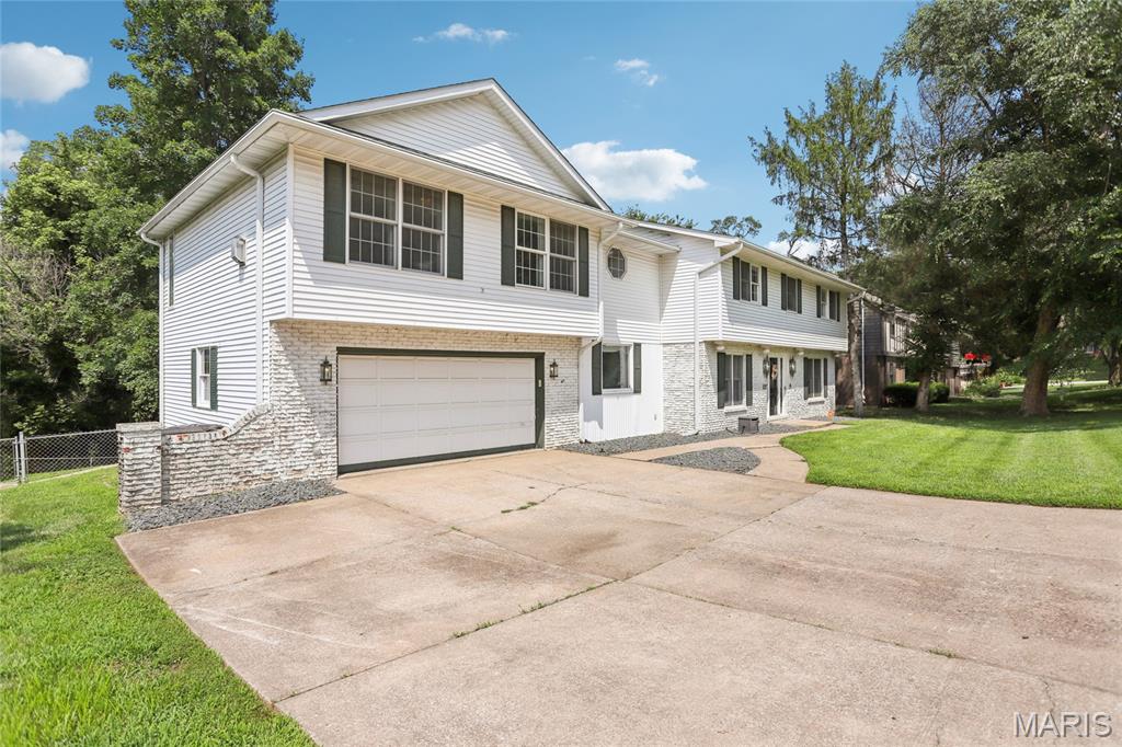 1702 Blu Fountain Court