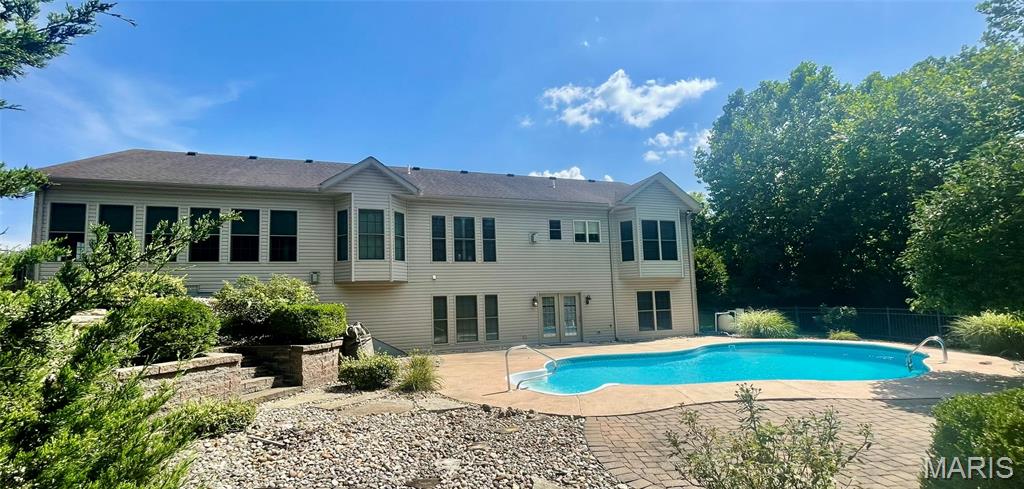 77 Woodcrest Drive