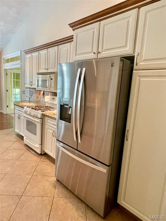 77 Woodcrest Drive