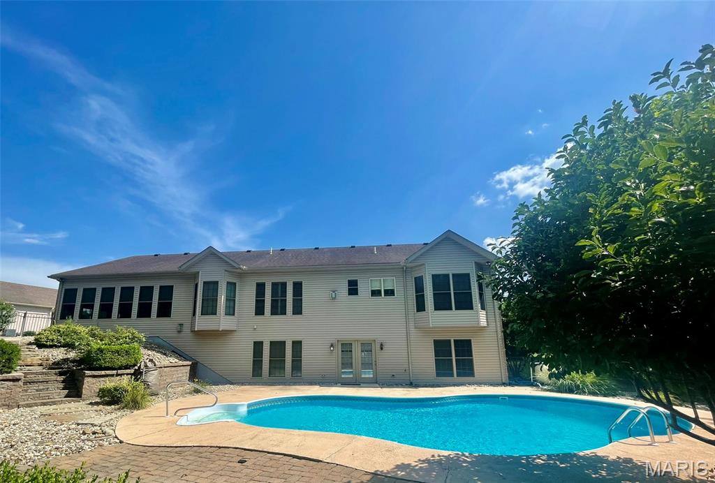 77 Woodcrest Drive