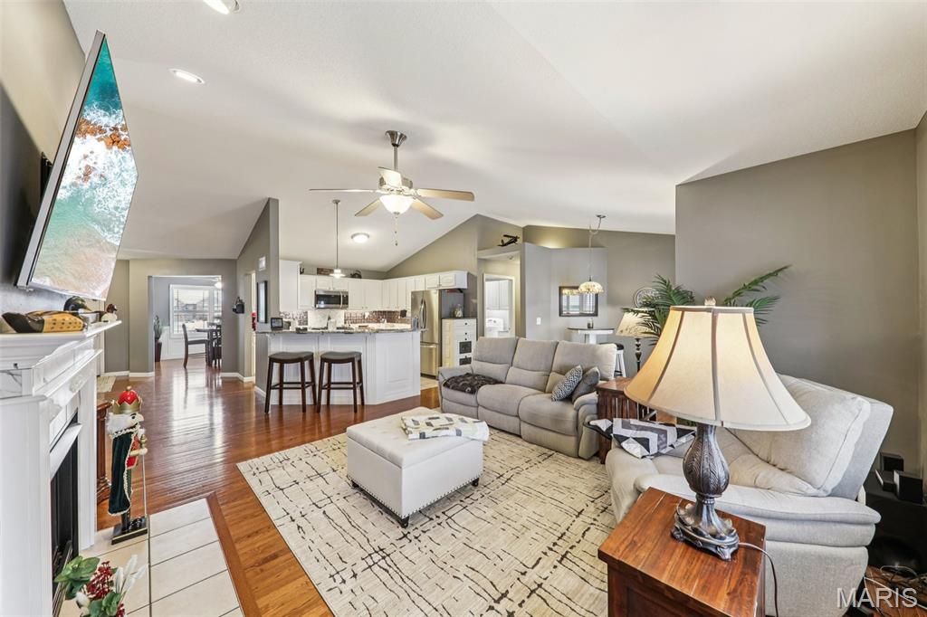 1869 Robins Mill Court