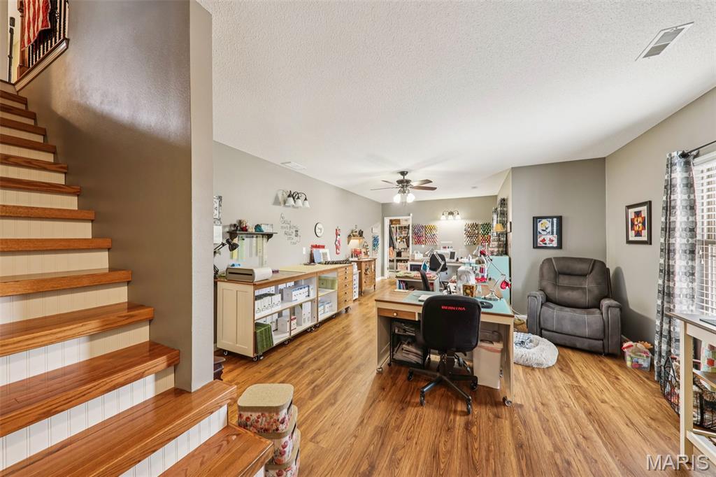 1869 Robins Mill Court