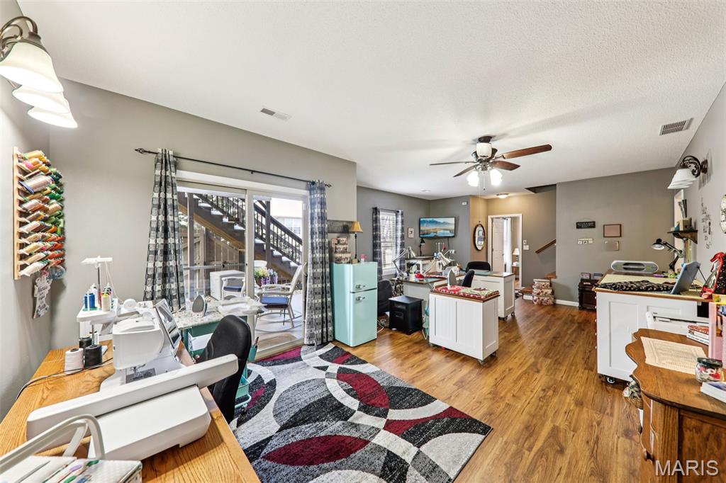 1869 Robins Mill Court