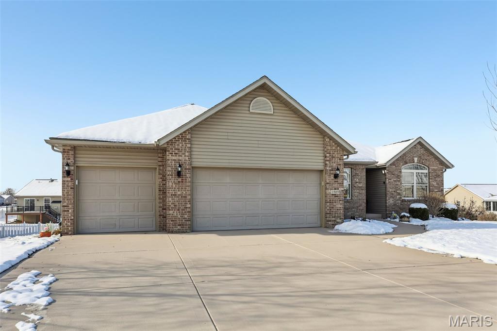 1869 Robins Mill Court
