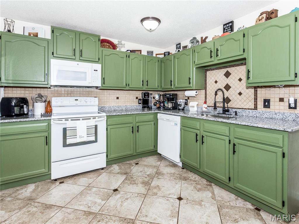 5717 Old Alton Road