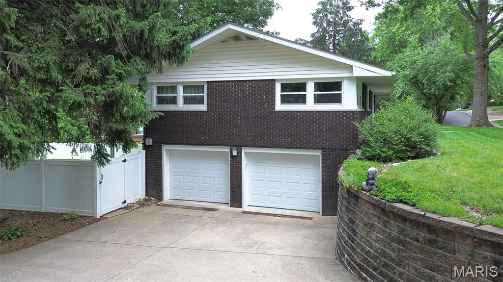 5013 Crystal Lake Dr. Drive
