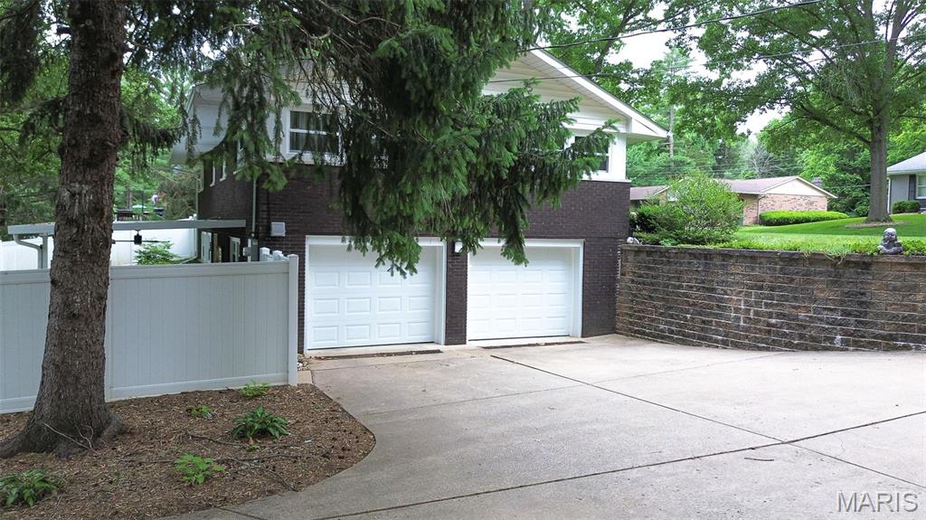 5013 Crystal Lake Dr. Drive