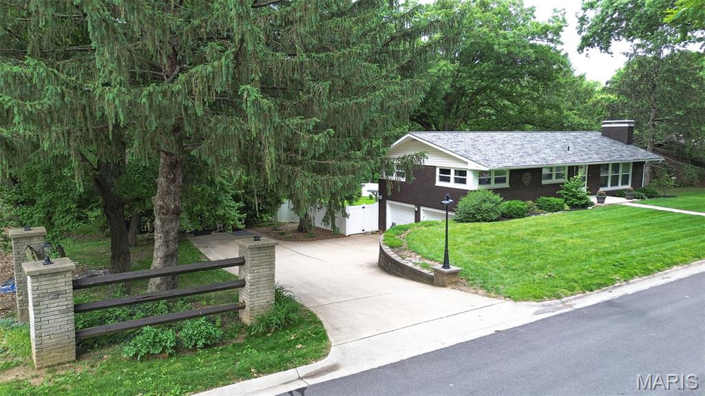 5013 Crystal Lake Dr. Drive