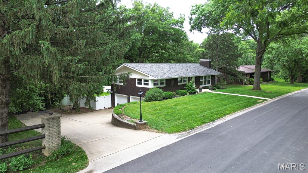 5013 Crystal Lake Dr. Drive
