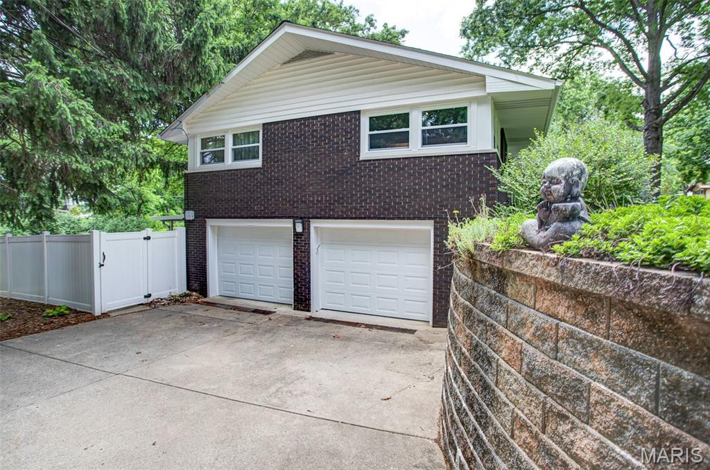 5013 Crystal Lake Dr. Drive