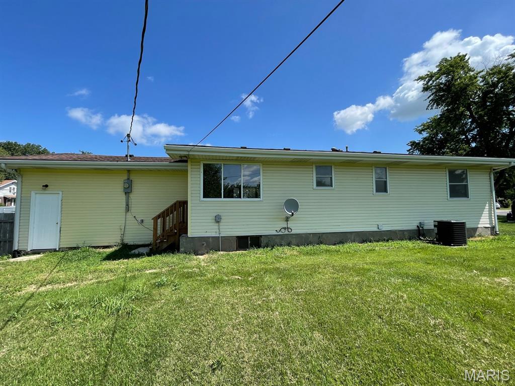 1036 Washington Drive