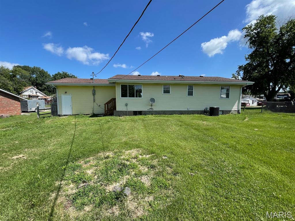 1036 Washington Drive