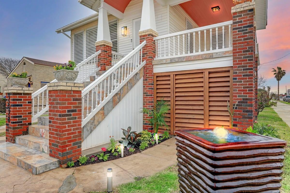 2628 Mike Gaido Blvd